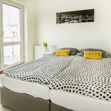 Apartament Kniaziewicza - Komfortowe Noclegi П'ясечно Екстер'єр фото